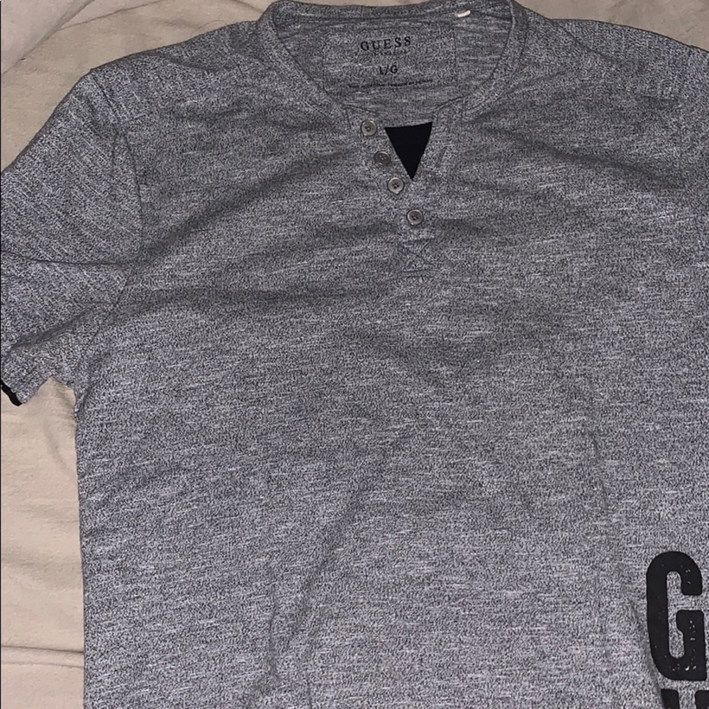 Guess Grey tshit Lrg